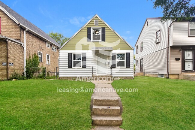 Building Photo - 3155 N 42nd St