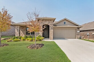 Building Photo - 1385 Dillard Creek Dr