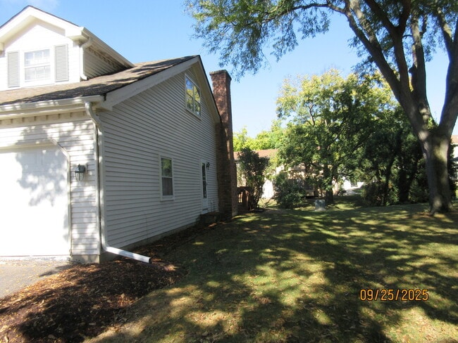 Building Photo - 1055 E Gartner Rd