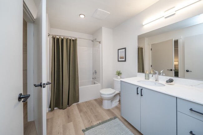 Interior Photo - Signal Point