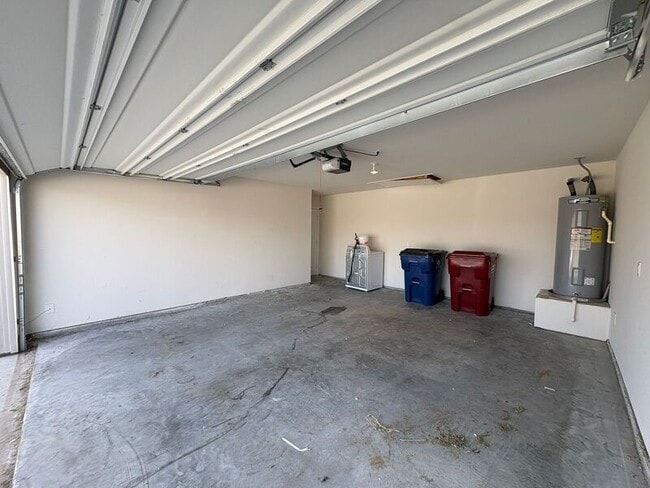 Foto del edificio - 1221 Acacia Dr