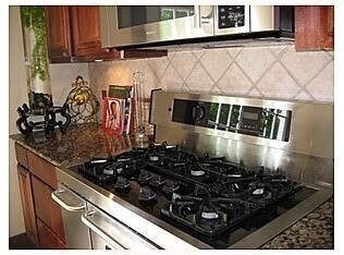 Foto del edificio - Historical Style Home Minutes from Campus and Downtown Fayetteville