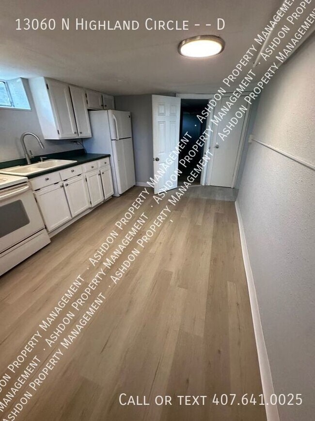 Foto del edificio - 13060 N Highland Cir