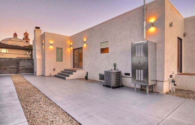 Photo - Private 3 Bed / 3 Bath Home with Incredible Outdoor Space