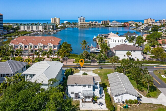 Foto del edificio - 9262 Vanderbilt Dr