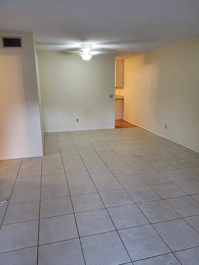 Building Photo - 2254 Norwegian Dr