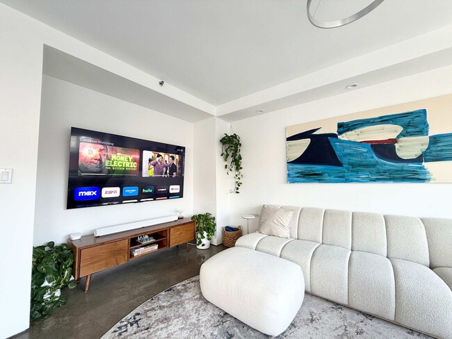 Building Photo - 263 Bowery-SI ID1503013P