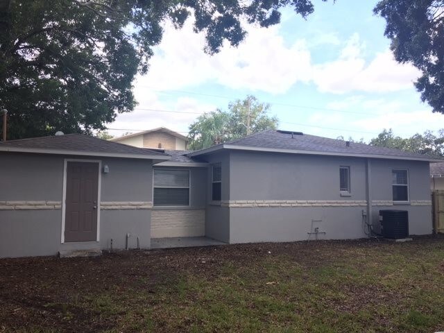 Foto principal - 840 Woodlawn St