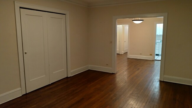 Building Photo - 2577 Euclid Heights Blvd