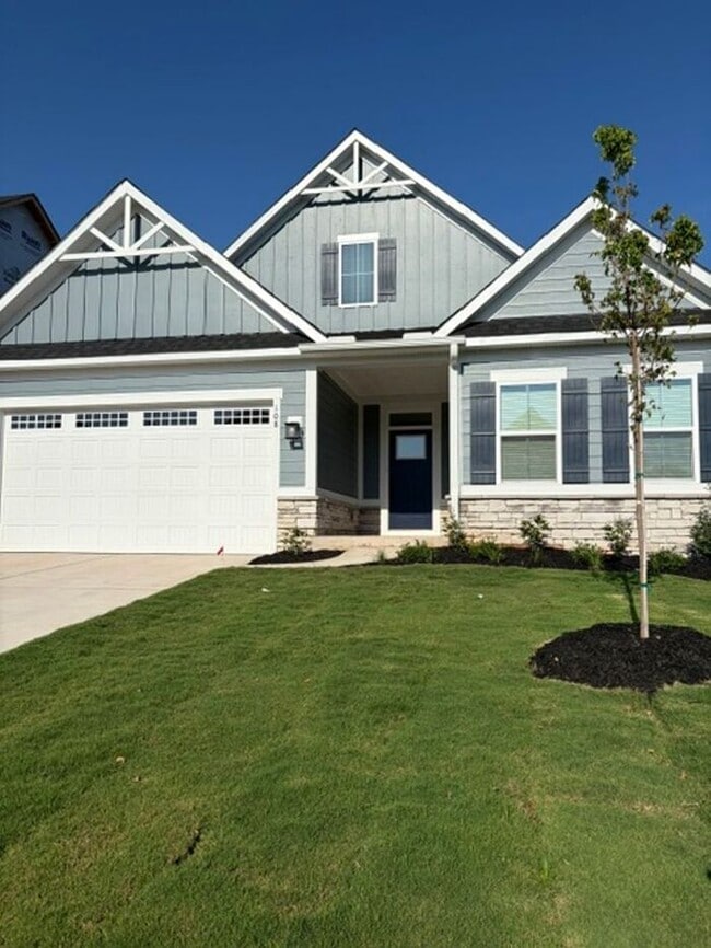 Building Photo - 108 Yearling Dr