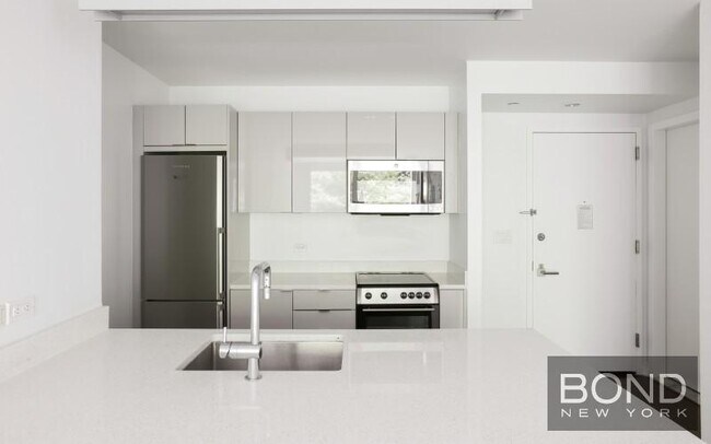 Foto del edificio - 400 W 113th St