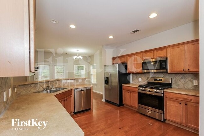 Building Photo - 219 Brookhaven Ct