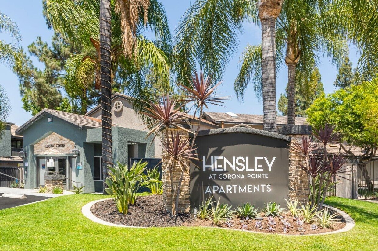 Hensley Corona Pointe Apartments 1171 E Baywood Dr Corona, CA
