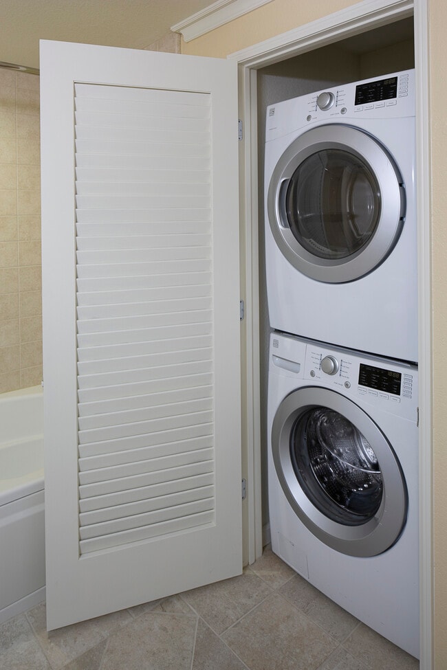 Building Photo - Serrano Luxury Homes and Garden