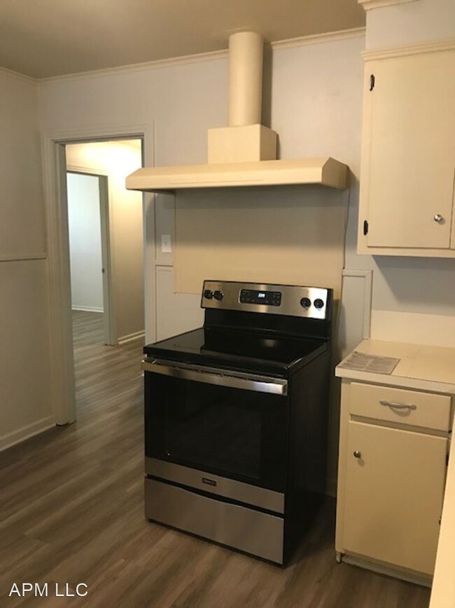Building Photo - 4 br, 2 bath House - 500 Eason Place