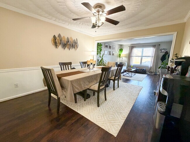 Foto del edificio - 2316 Eagle Dr