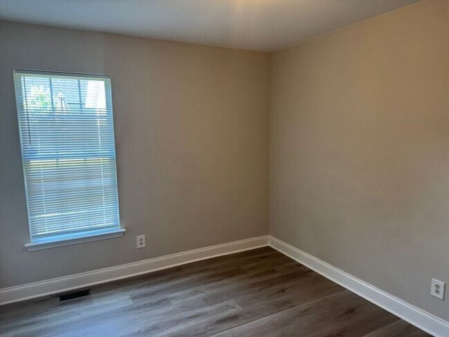 Building Photo - Nice Kannapolis home! nice 3 Bedroom, 2 Bath House