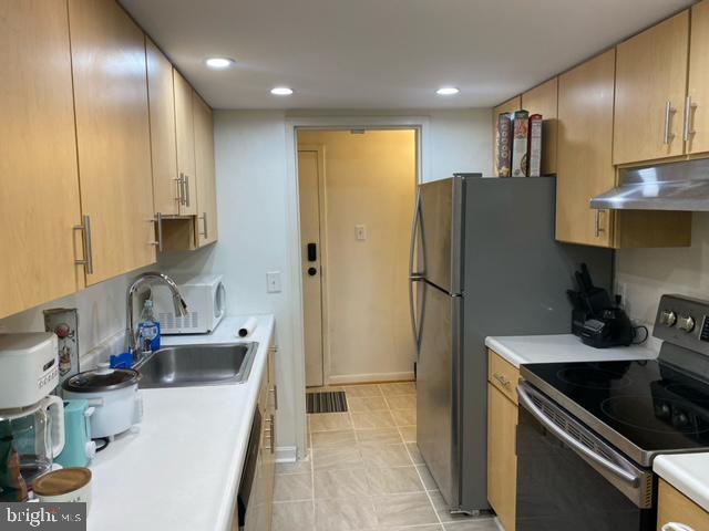 Building Photo - 2236 Castle Rock Square