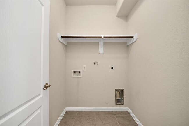 Foto del edificio - 21254 Lucknow Ln