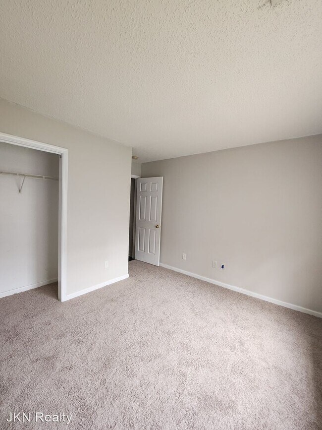 Foto del edificio - 3 br, 1 bath House - 3000 Fairglen Road