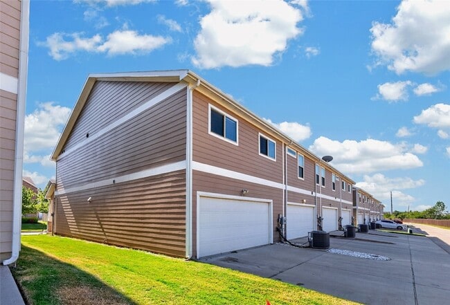 Photo - 3533 Cricket Drive Unit Townhome