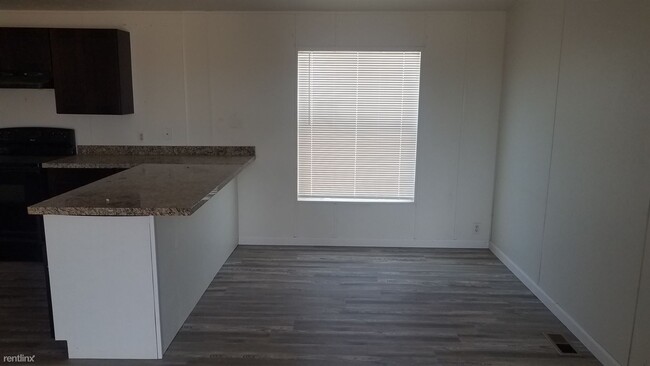Building Photo - 5 br, 3 bath House - 2332 N 431st Ave