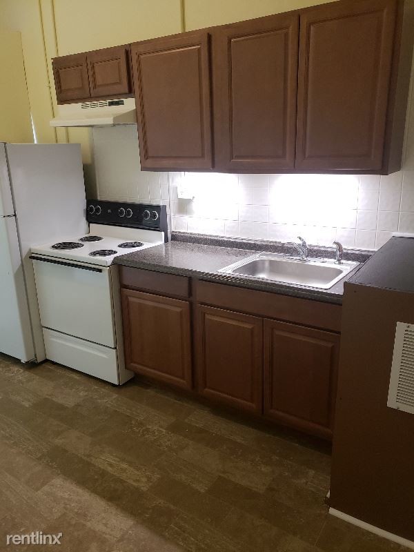 Primary Photo - 1 br, 1 bath Apartment - 8 N Main St B Unit B