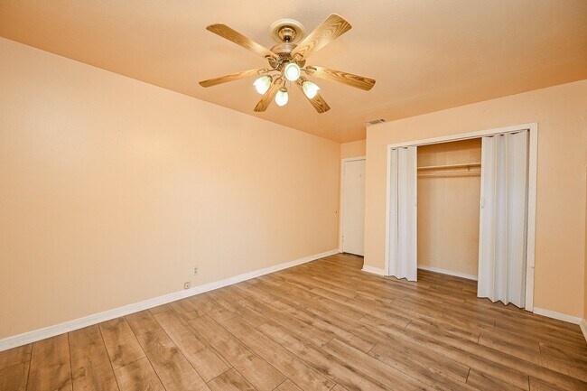 Foto del edificio - 10302 Woodwind Dr