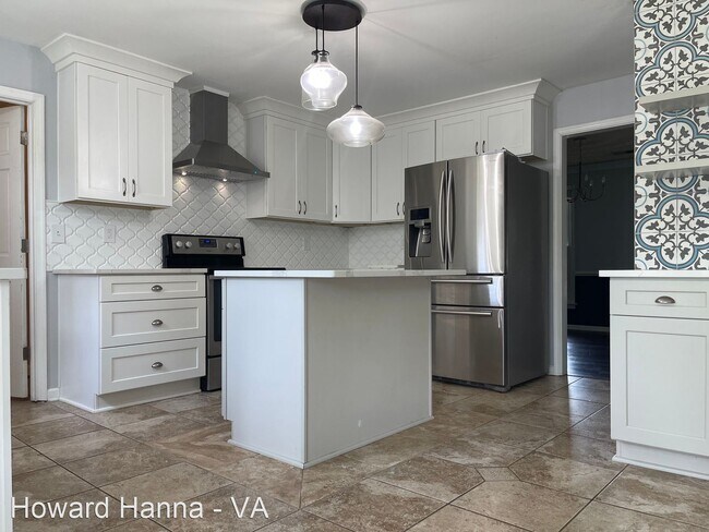 Building Photo - 5 br, 3 bath House - 1809 Roves Lane