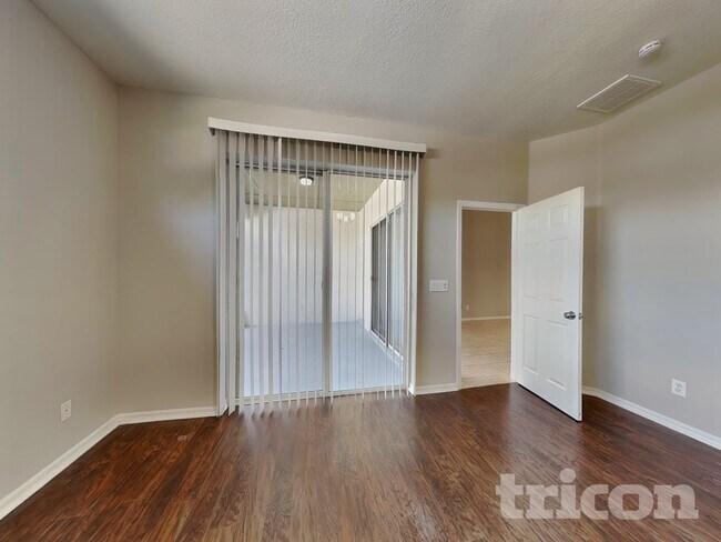 Foto del edificio - 10616 Little Bend Ln