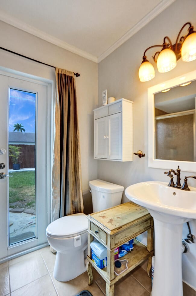 Foto del edificio - 10501 NW 20th Ct