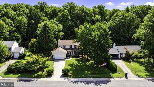 Building Photo - 15025 Timberlake Dr