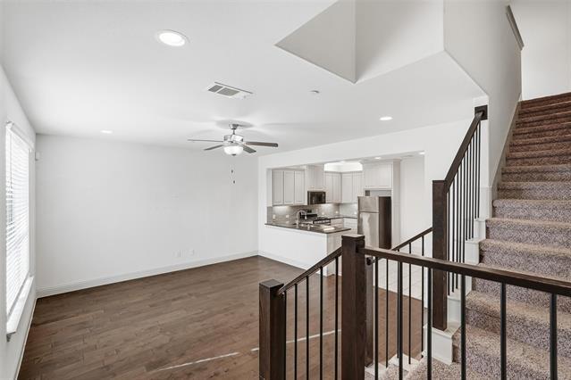 Foto del edificio - 2404 Jameson Ln