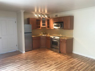 Kitchen - 3380 Monterey Blvd