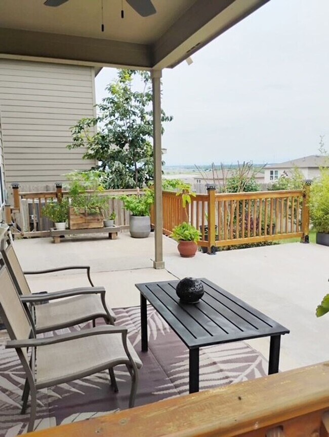 Foto del edificio - 3bed/2.5bath House For Lease! Available NO...