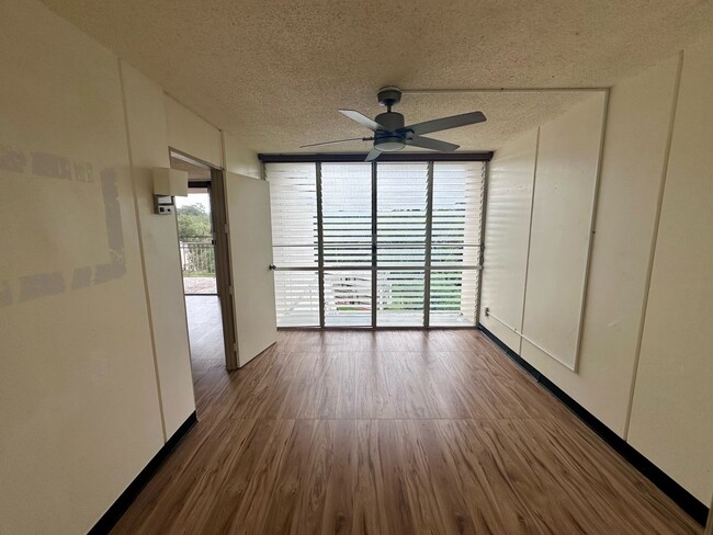 Building Photo - For Rent - [Northbrook Melemanu Woodlands]...