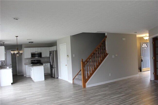 Foto del edificio - 6272 Saddletree Dr