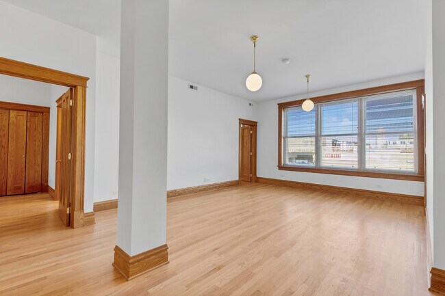 Foto del edificio - 3406 N Sheffield Ave