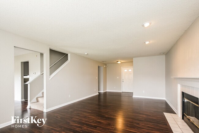 Building Photo - 10234 Draycott Way