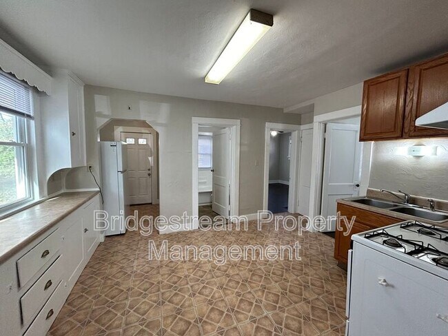 Foto del edificio - 37 W Melford Ave