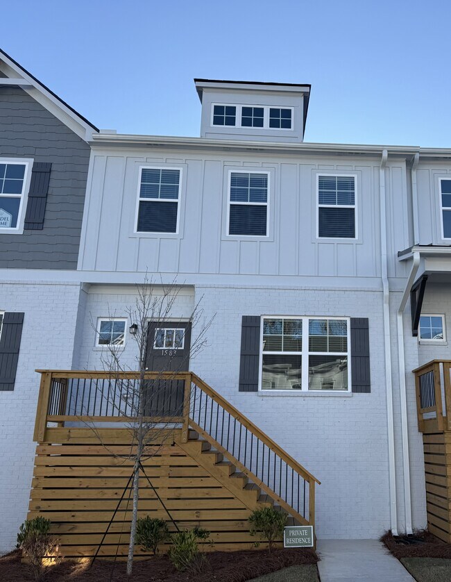 Photo - 1583 Salem Dr Townhome