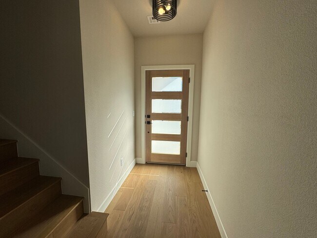 Foto del edificio - Be the 1st in this 4 bed, 3 bath, 2 car New Construction!