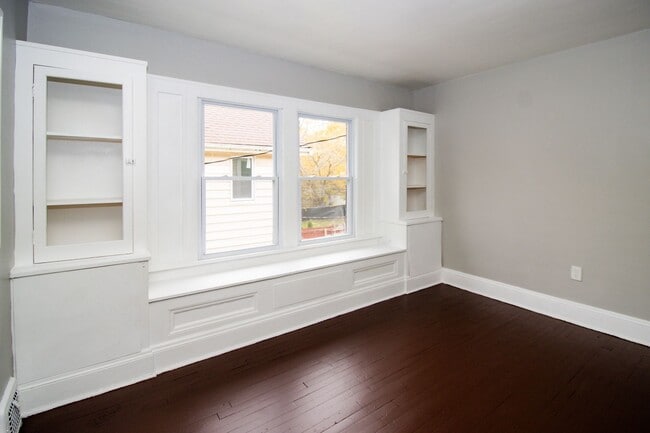 Foto del edificio - 14112 Edgewood Ave