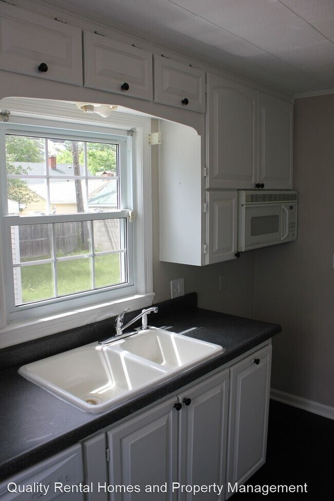 Foto del edificio - 2 br, 2 bath House - 212 Chandler St.