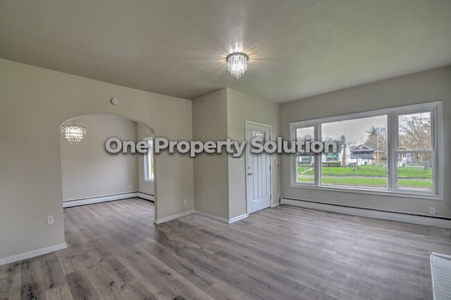 Building Photo - 3612 Van Buren St