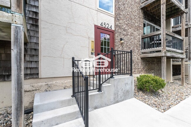 Building Photo - 4524 Holly St