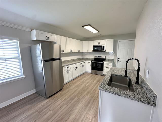 Building Photo - 805 Kingdom Cir