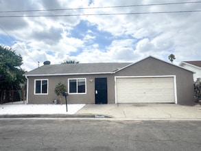 Building Photo - 7830 Alpaca St