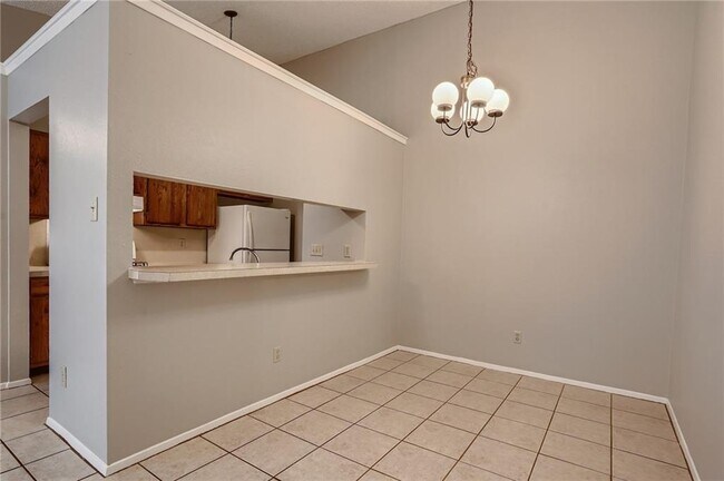 Foto del edificio - 11405 Walnut Ridge Dr