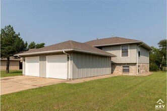 Building Photo - 3031 S Brandywine Rd